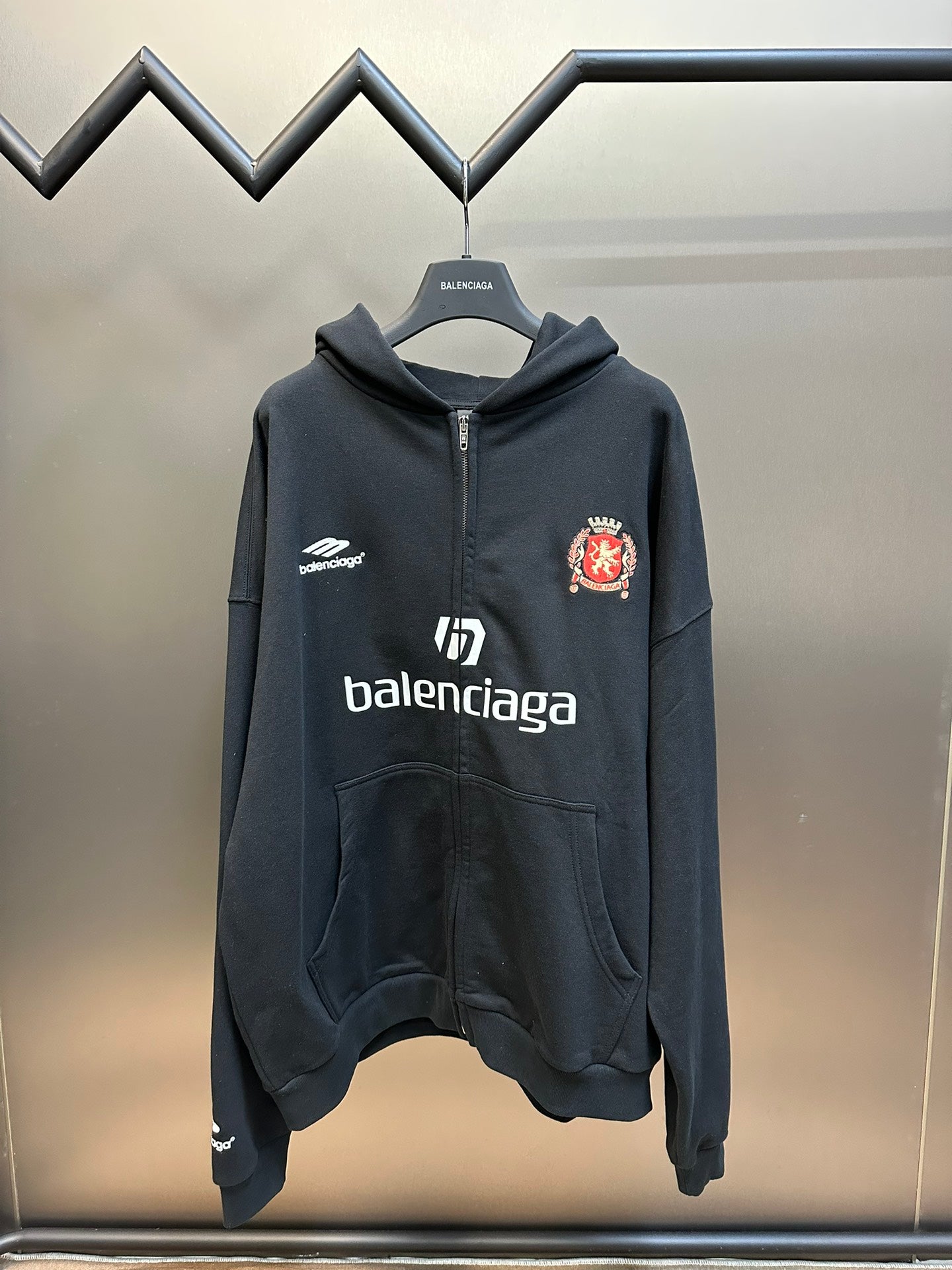 BALENCIAGA PARIS SOCCER ZIP-UP HOODIE MEDIUM FIT IN BLACK/WHITE