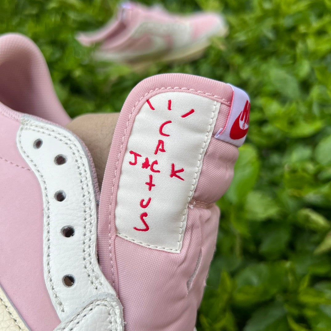 Travis Scott x Air Jordan 1 Low OG "Shy Pink" 2025