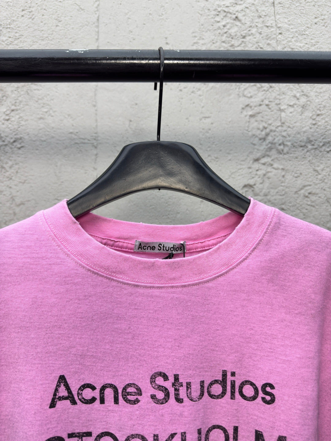 Acne Studio WMNS logo pink tee