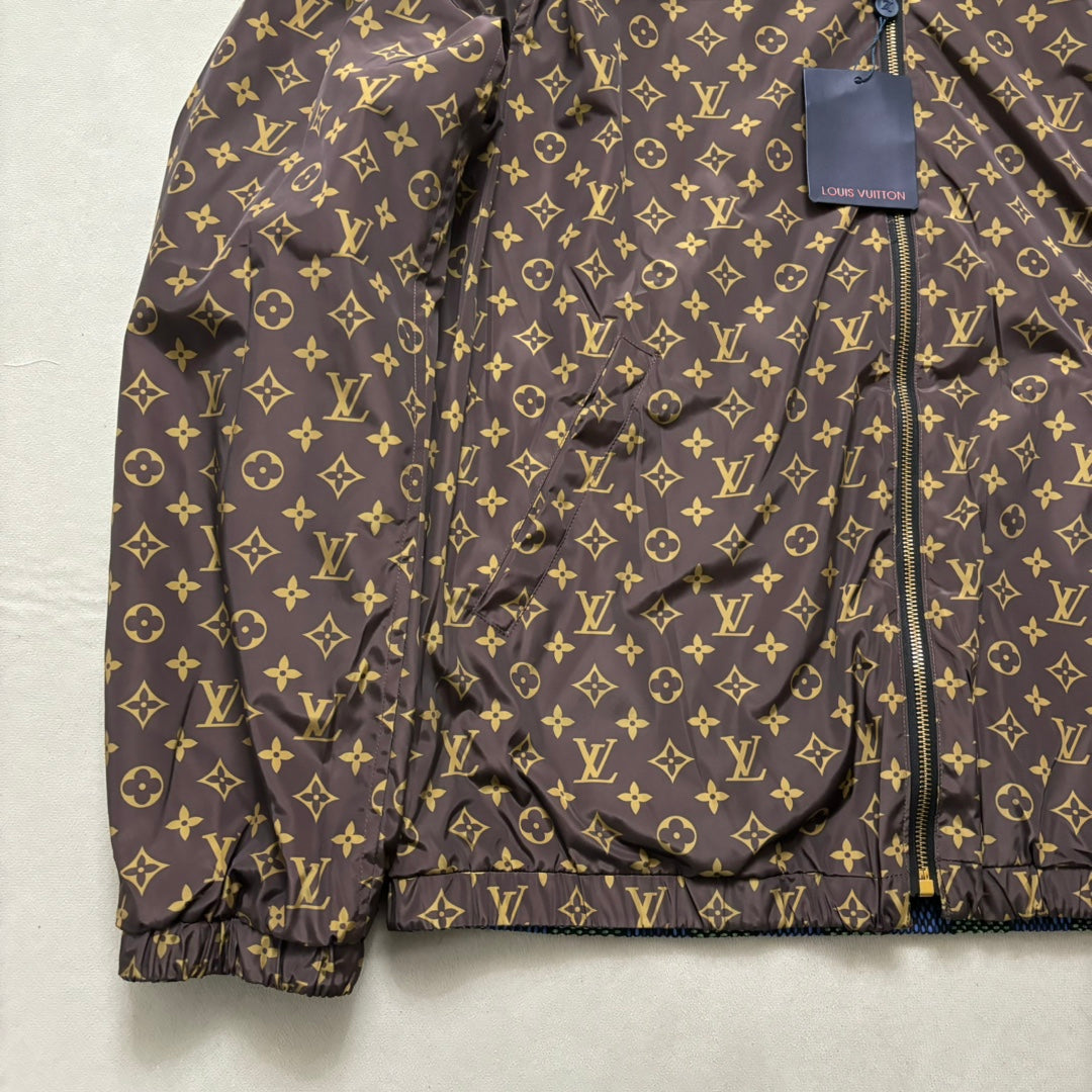 LV Damier Reversible Windbreaker 1AHBIV