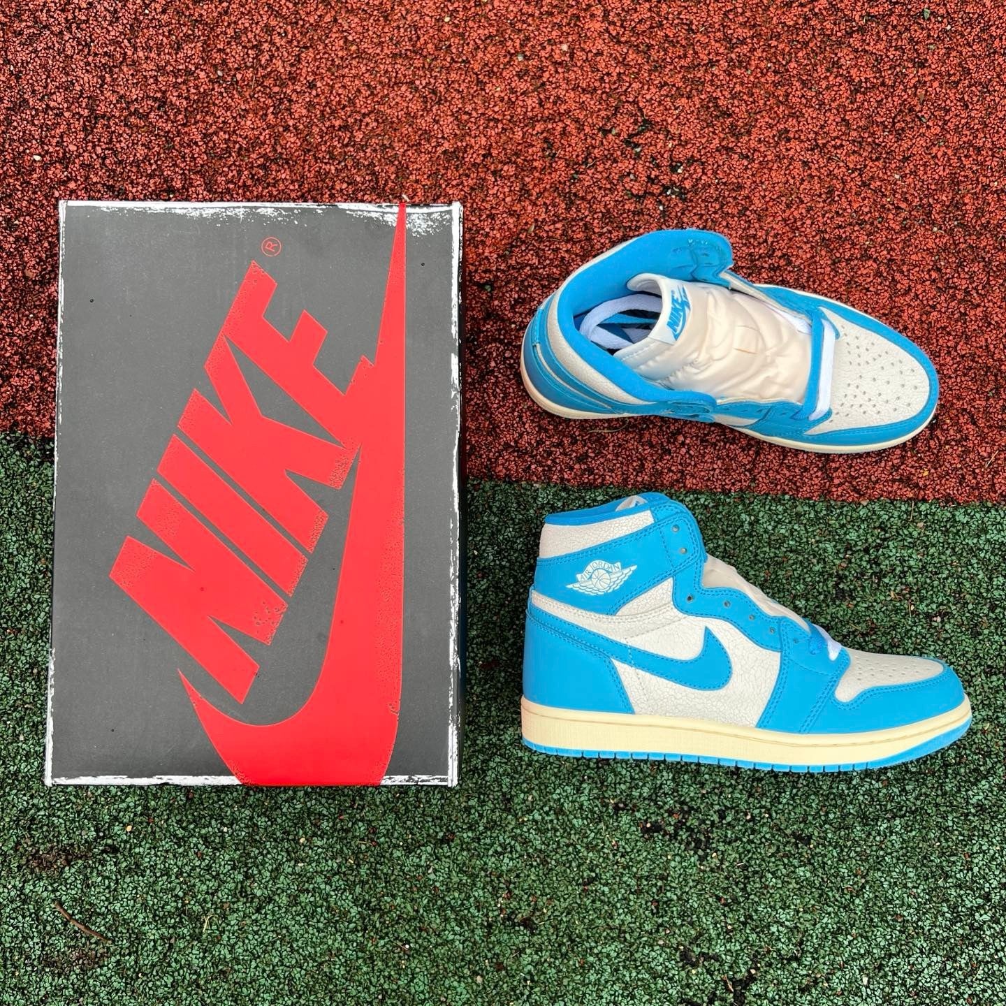 Air Jordan 1 Retro High OG 'UNC Reimagined'