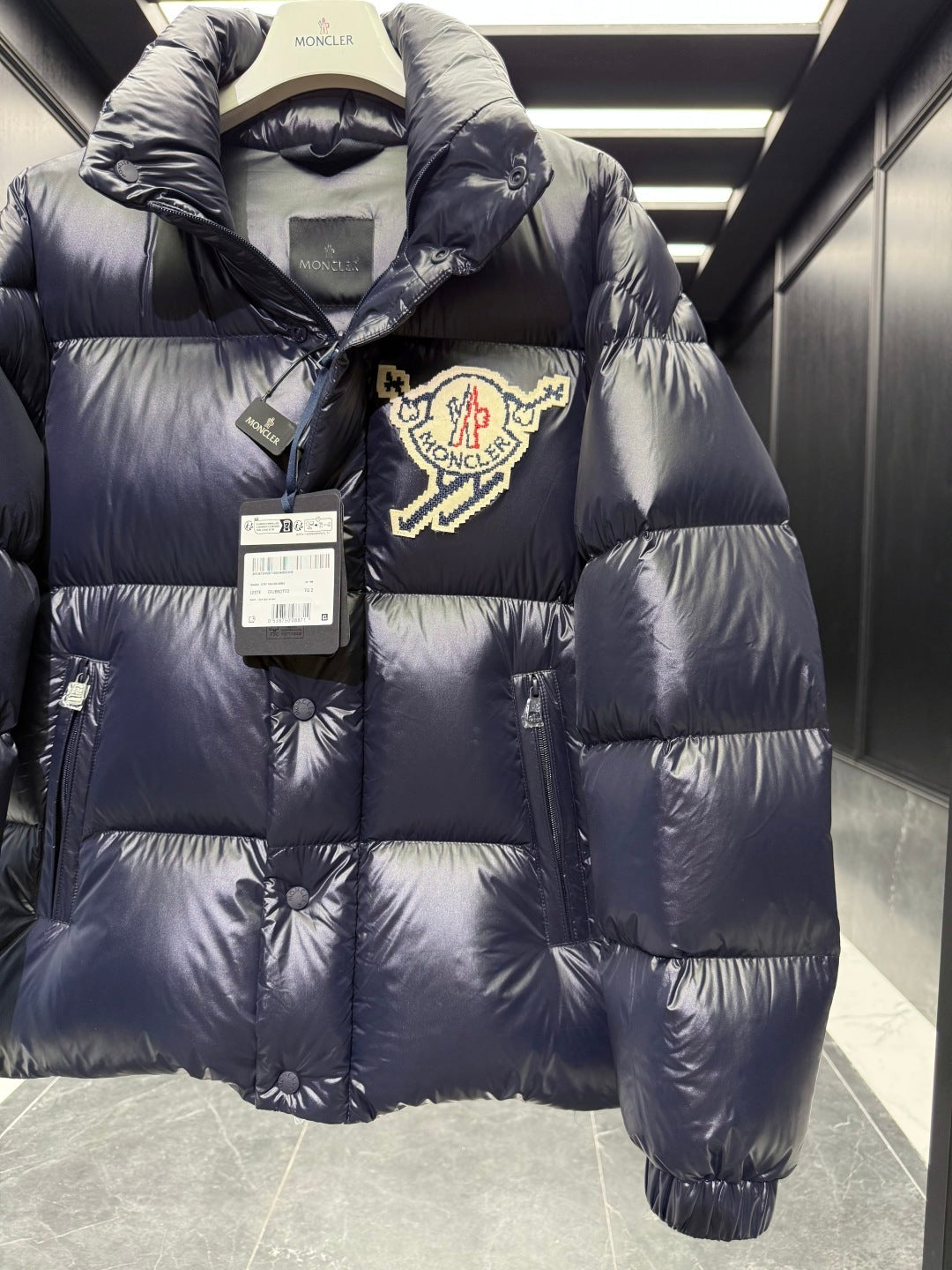 Moncler Ski-patch puff jacket