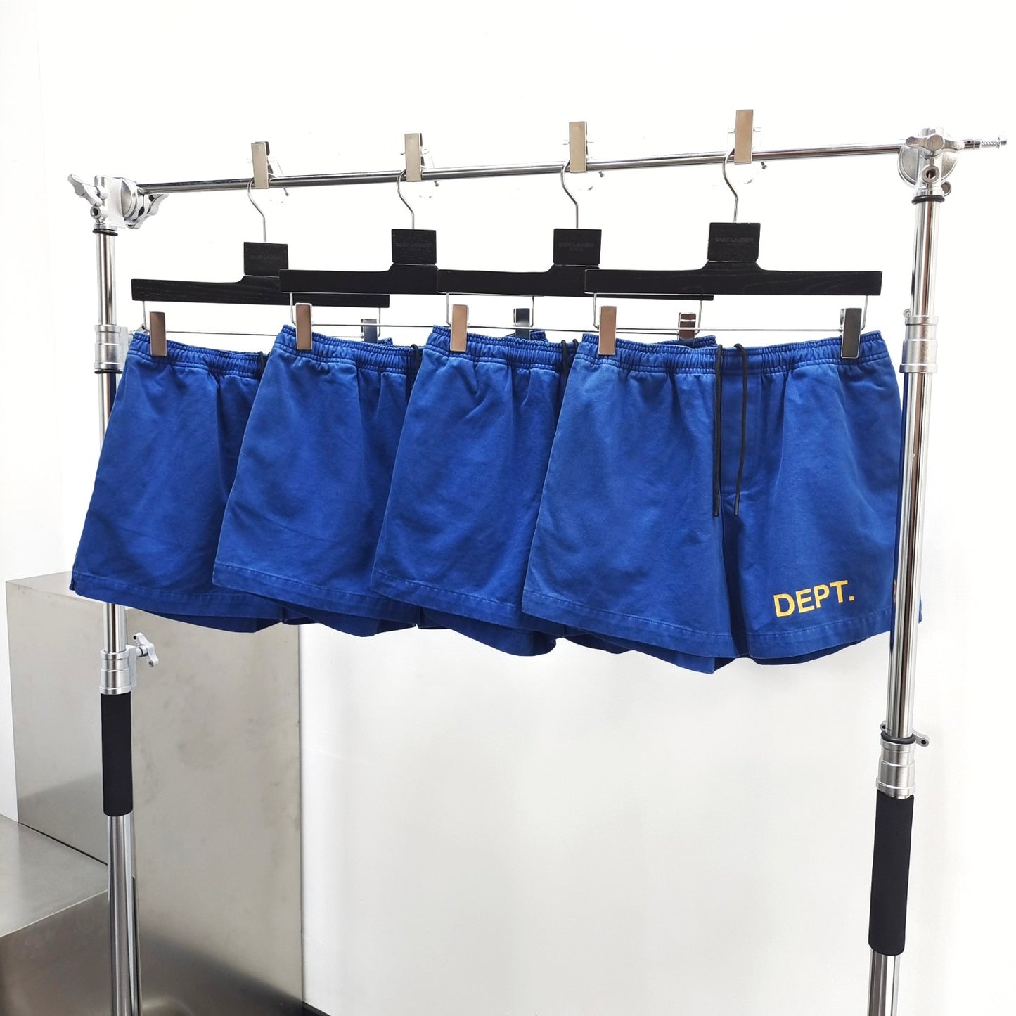 Gallery Dept. DEPT LOGO ZUMA SHORTS