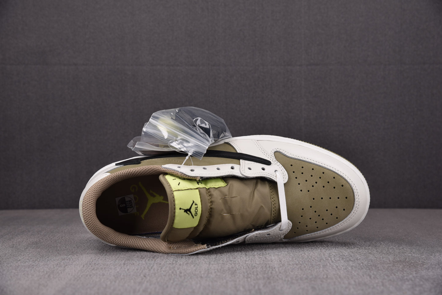 Travis Scott x Air Jordan 1 Low Golf 'Neutral Olive'