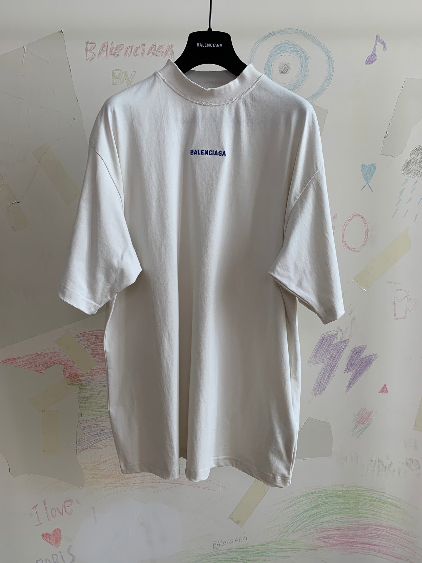 BB Back T-shirt in Dirty White/blue Oversized