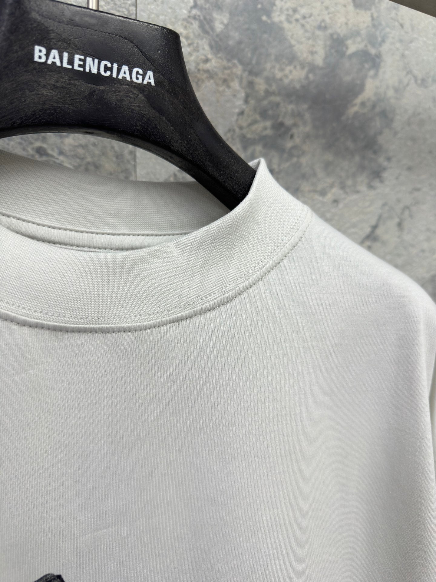 BB Men's Basketball Sneaker T-shirt Oversized in Dirty White