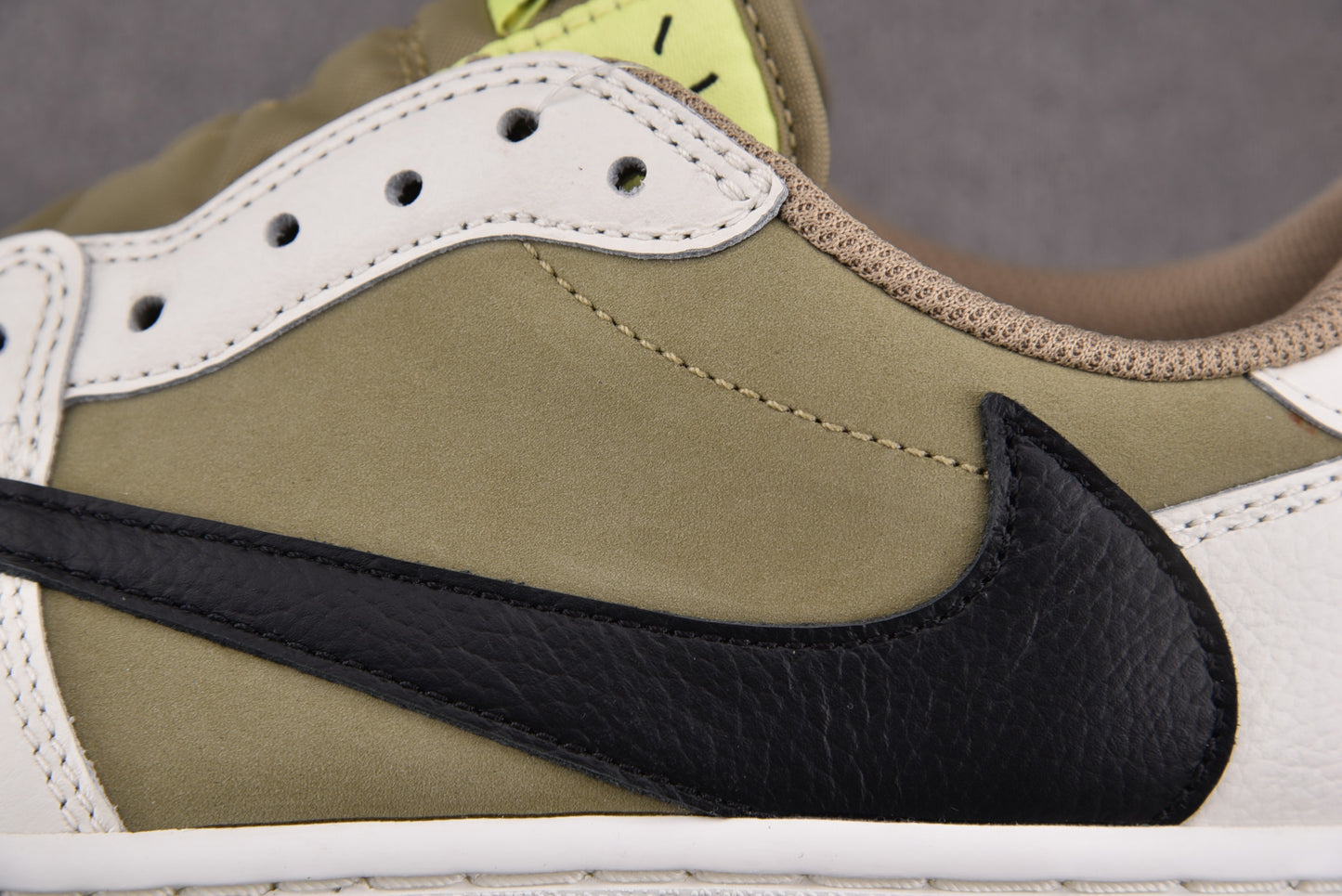 Travis Scott x Air Jordan 1 Low Golf 'Neutral Olive'