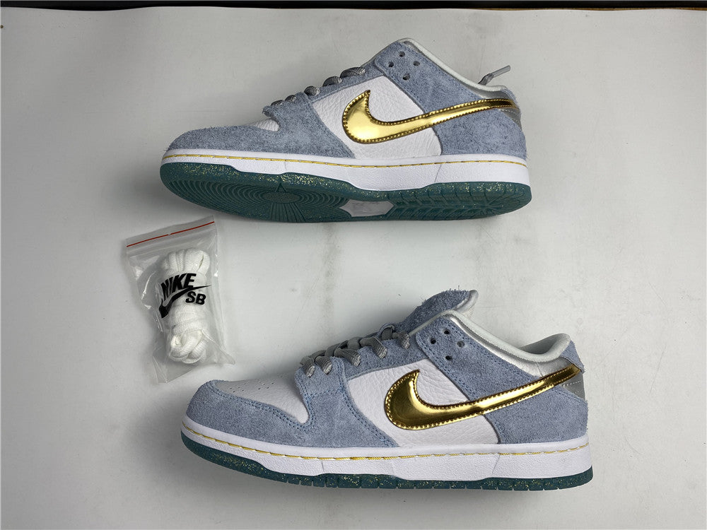 Sean Cliver x Dunk Low SB 'Holiday Special' Sample