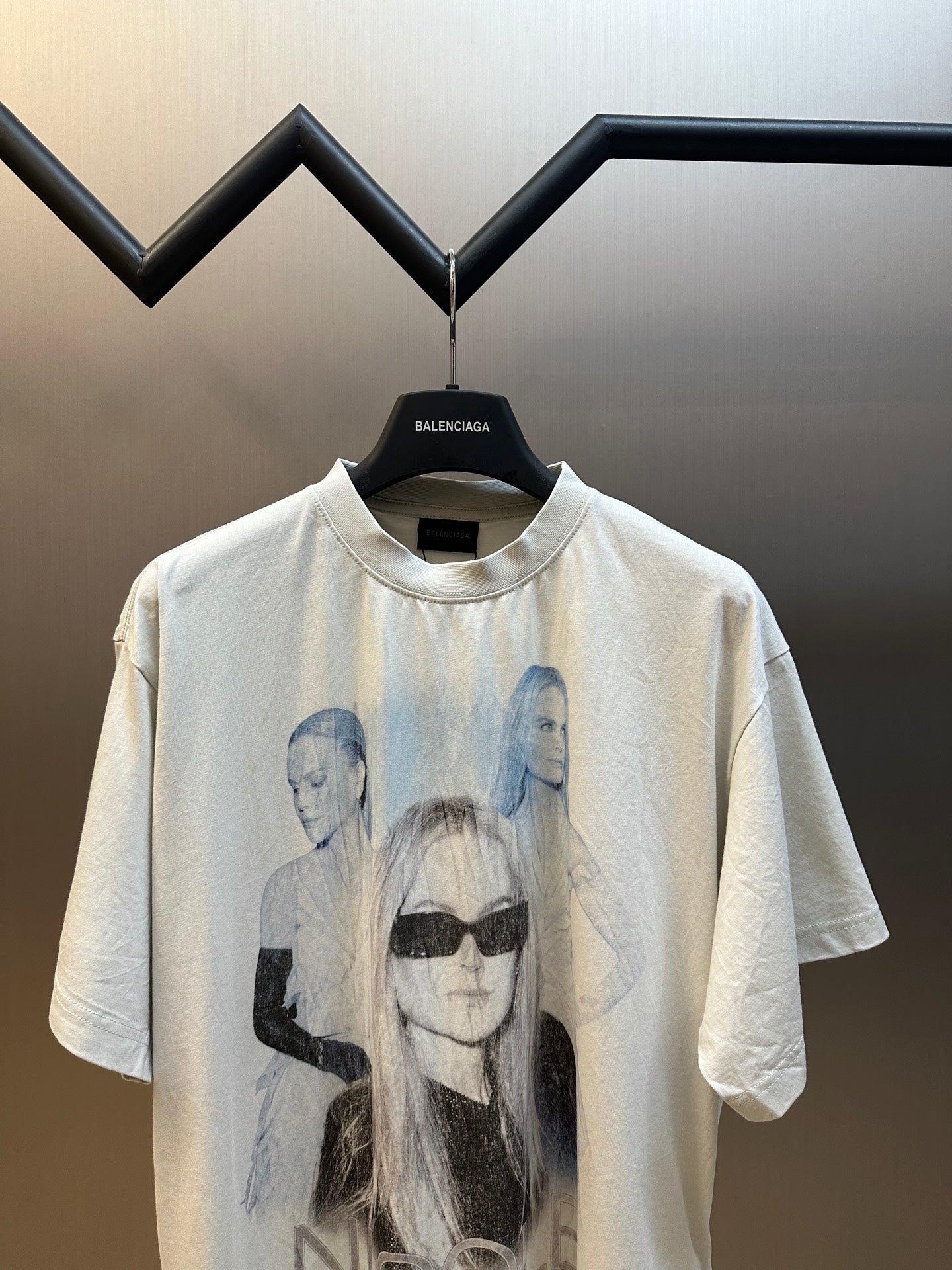 BB Nicole Boxy T-shirt in White
