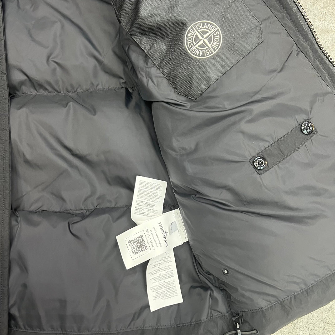 Stone Island Crinkle Down Jacket In Black