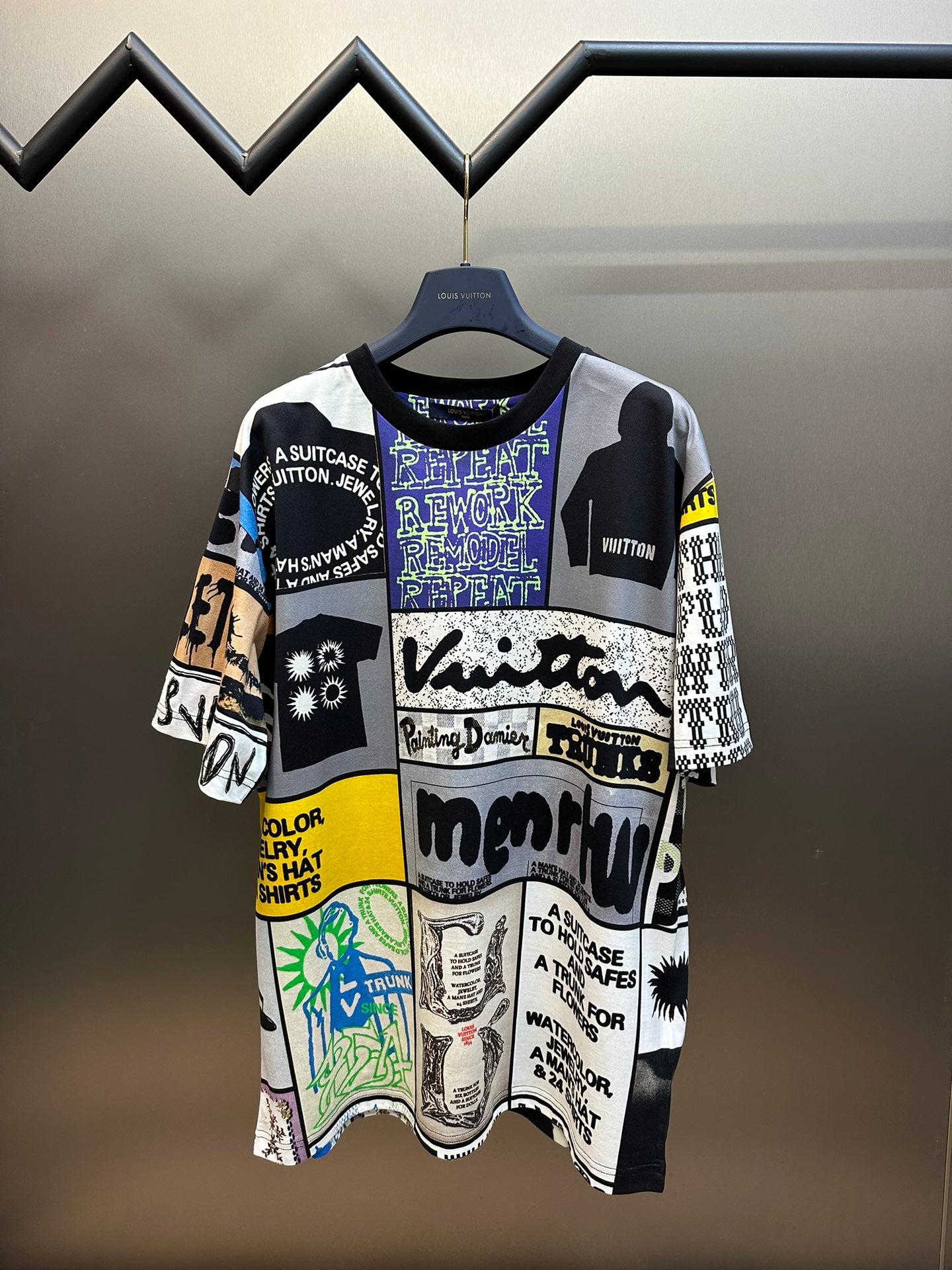 Louis Vuitton slogans tee