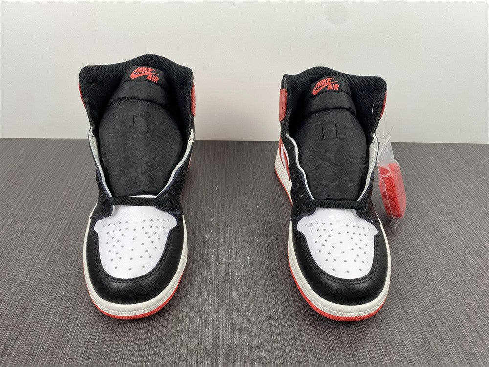 Air Jordan 1 Retro High OG 'Best Hand in the Game - Track Red'