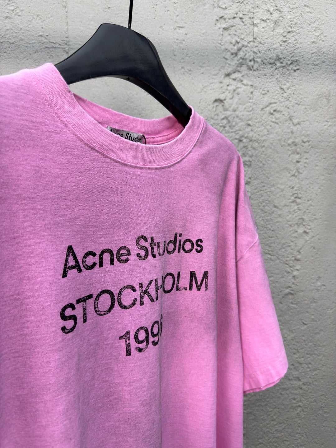 Acne Studio WMNS logo pink tee