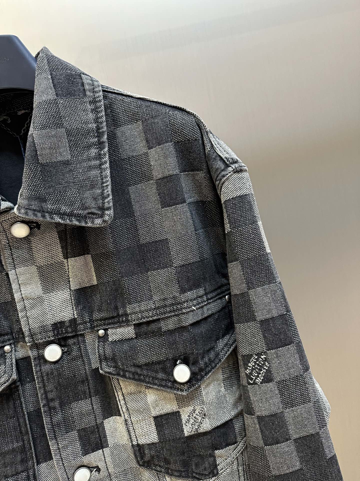 LV Damoflage Classic Denim Jacket 1AHEBG