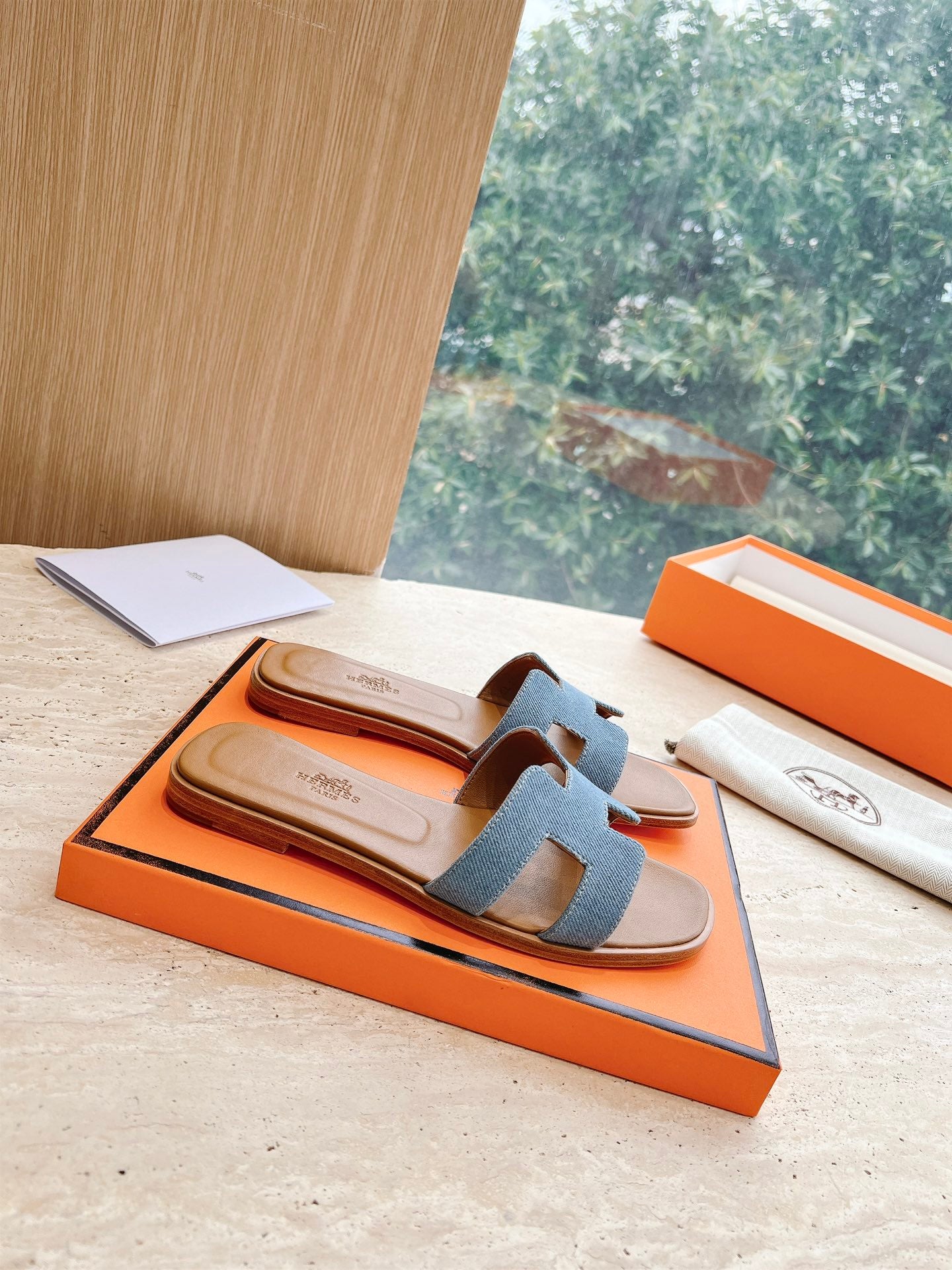 HERMES DENIM IZMIR SANDALS BLEU CLAIR