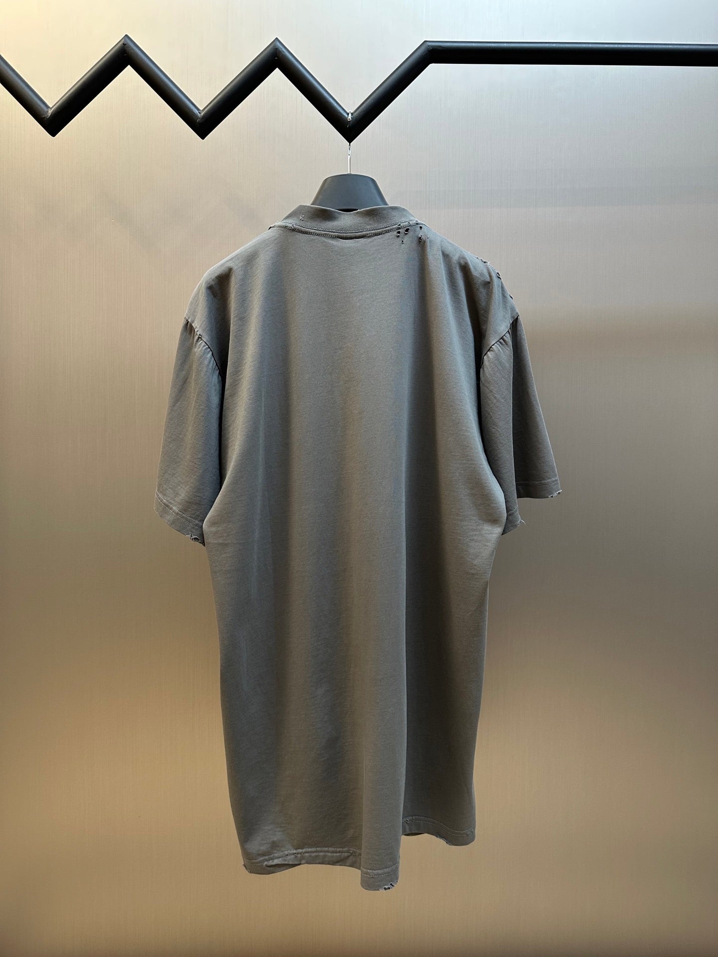 BB Men's Human Being Shifted T-shirt in Dark Grey