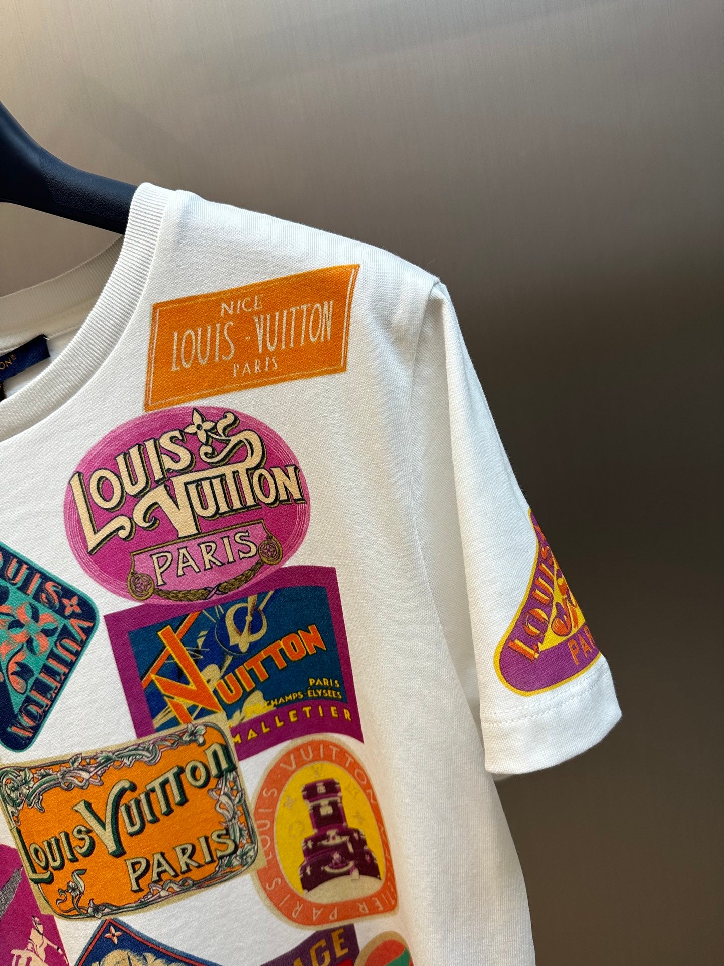 LV Travel Patch Print T-Shirt 1AHISO