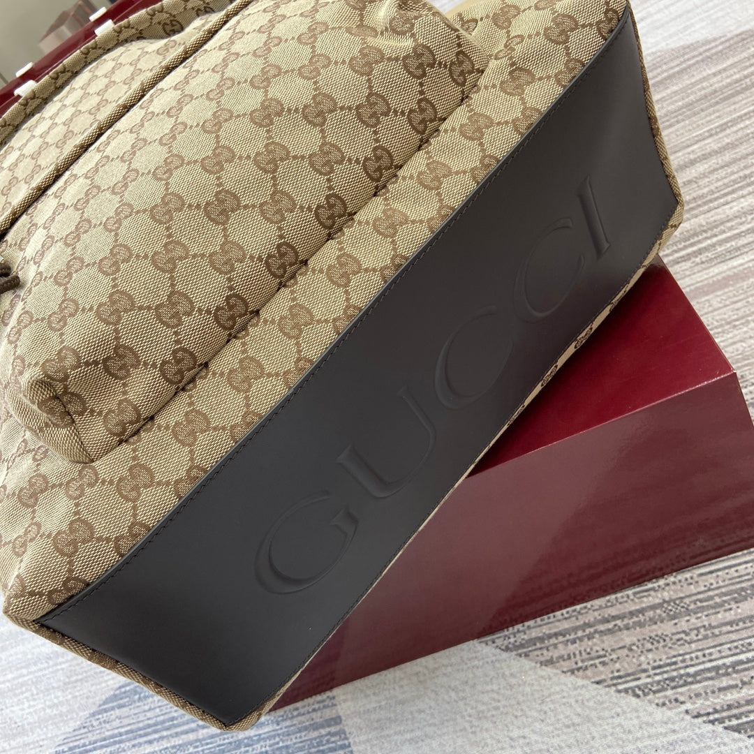 GG canvas medium backpack
