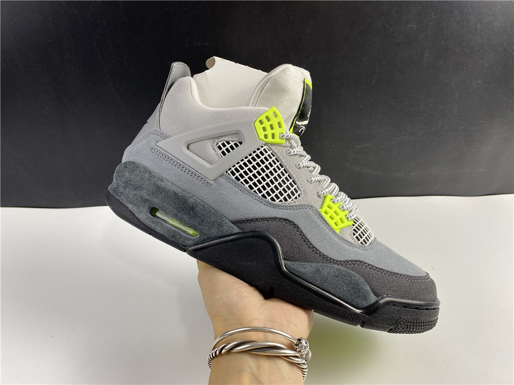 Air Jordan 4 Retro SE 'Neon 95'
