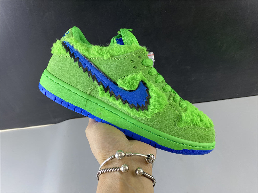 Grateful Dead x Dunk Low SB
