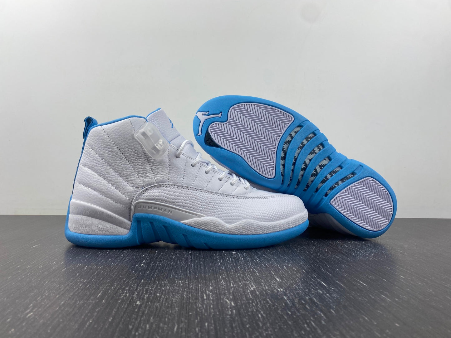 Wmns Air Jordan 12 Retro 'UNC'