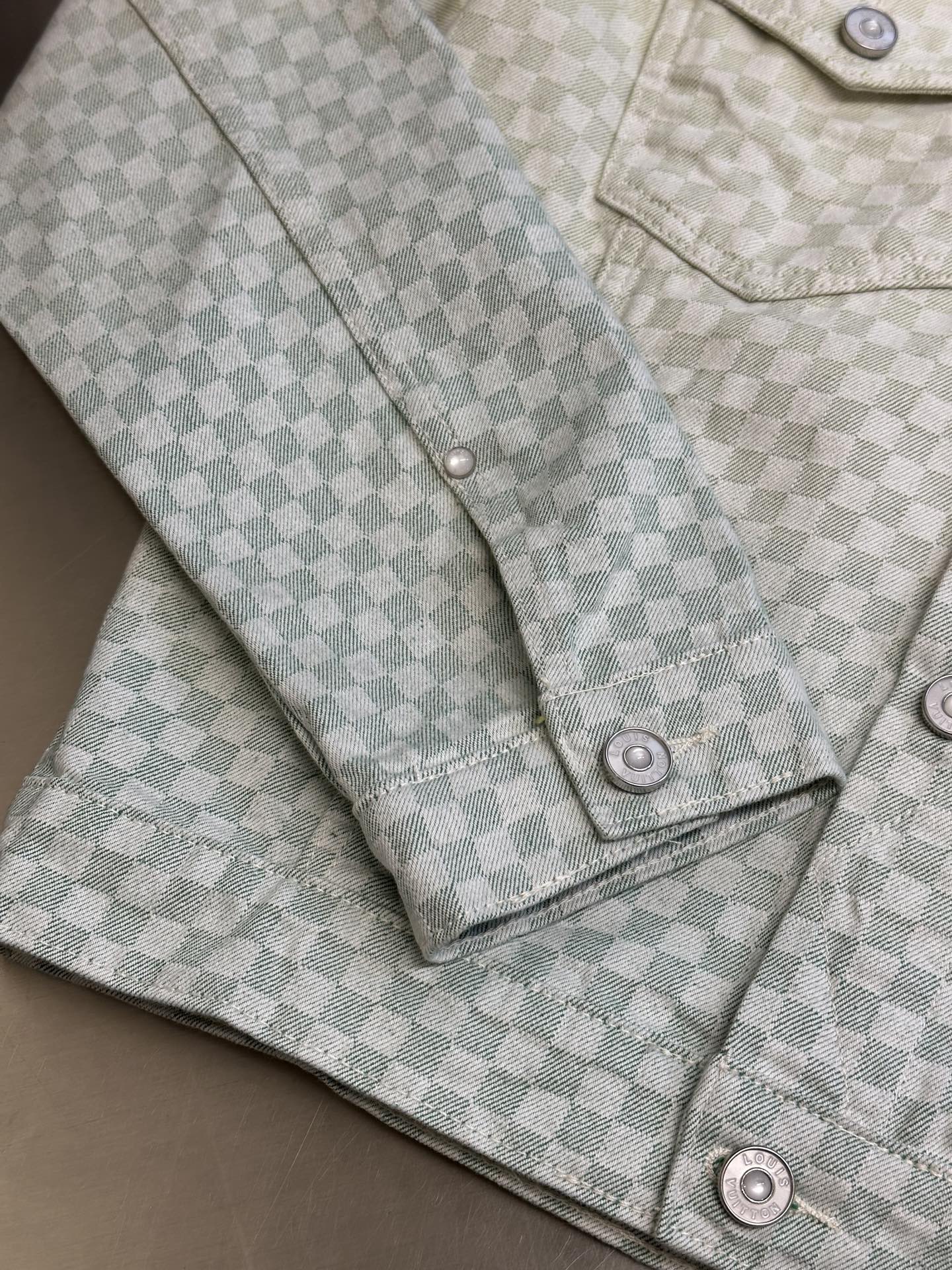 LV Damier Gradient Jacquard Denim Jacket 1AGTEX