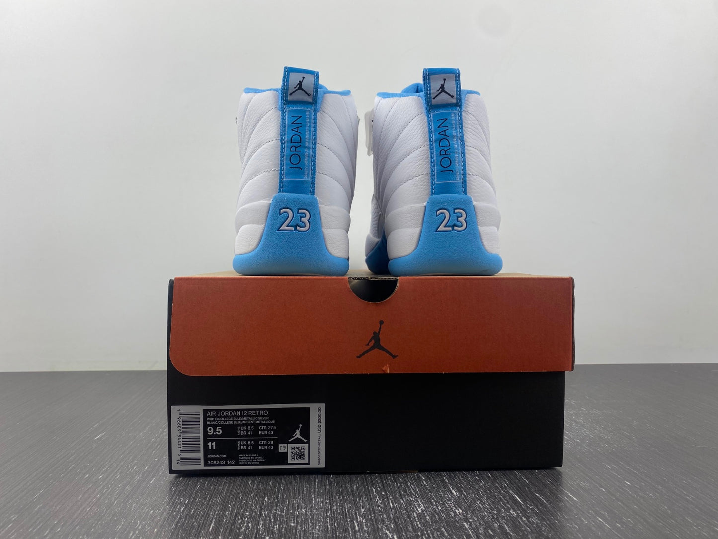 Wmns Air Jordan 12 Retro 'UNC'