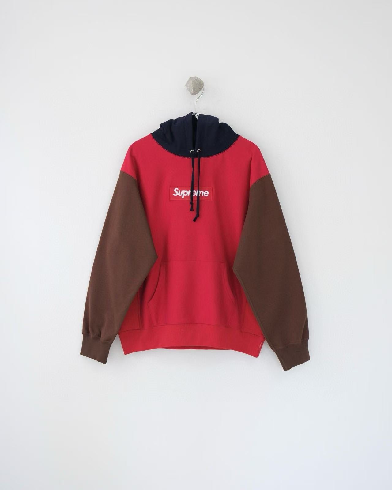 SUP FW24 WEEK17 Box Logo Hooded Sweatshirt