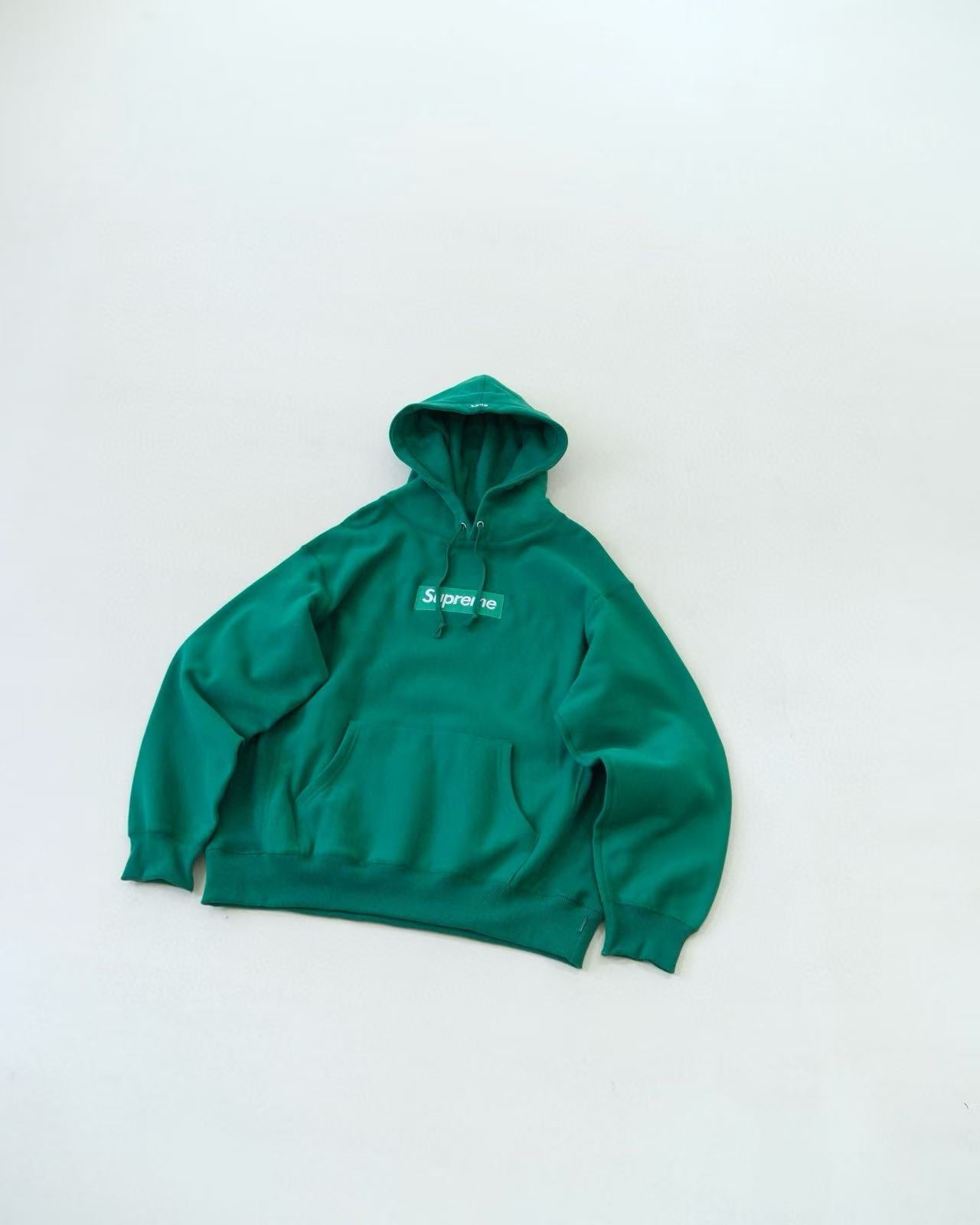 SUP FW24 WEEK17 Box Logo Hooded Sweatshirt