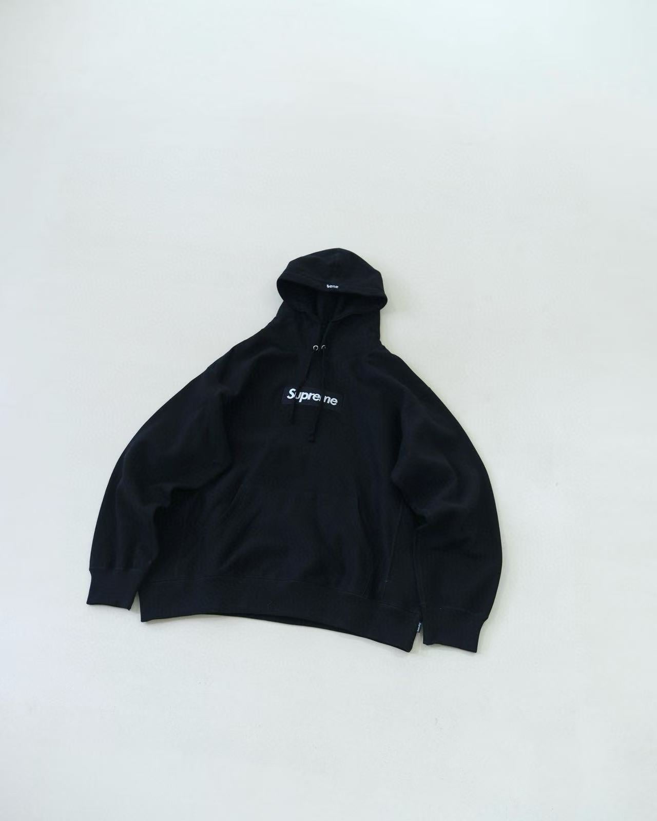 SUP FW24 WEEK17 Box Logo Hooded Sweatshirt