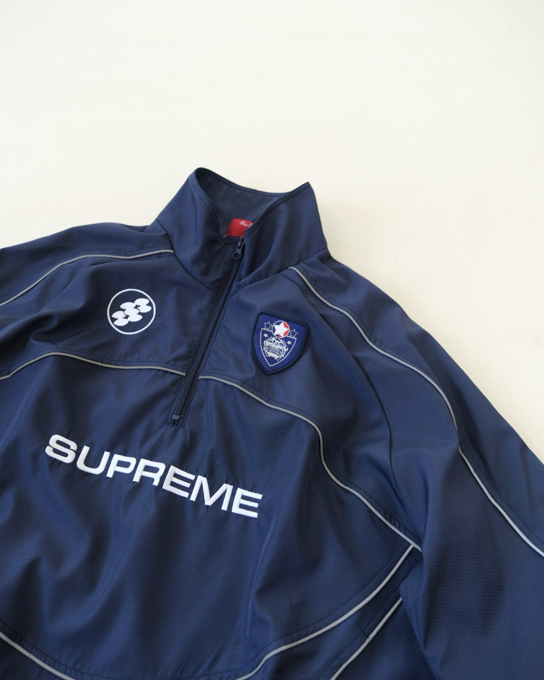 SUP Reflective Piping Pullover