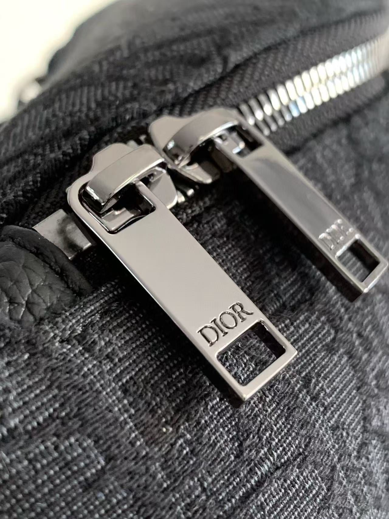 Dior 8 Belt Bag