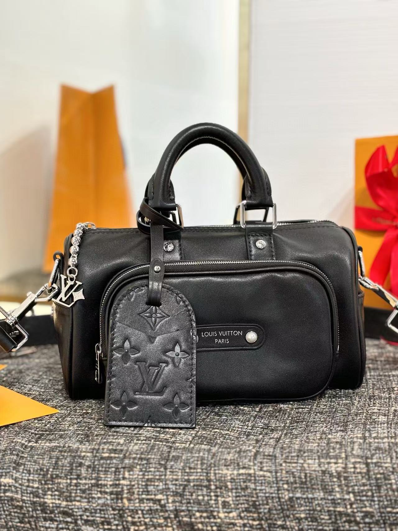 LV Keepall Cargo Bandoulière 25 M13988