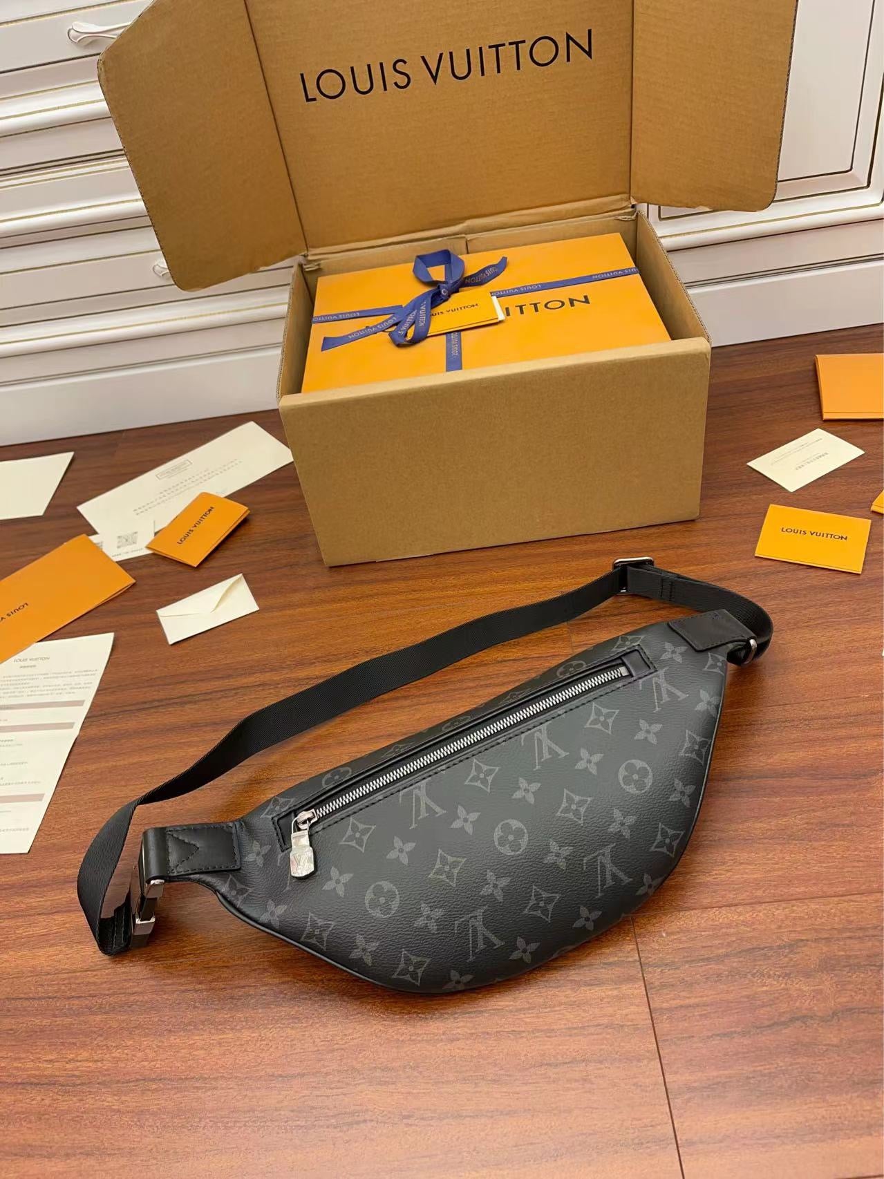 LV Discovery Bumbag PM M46035