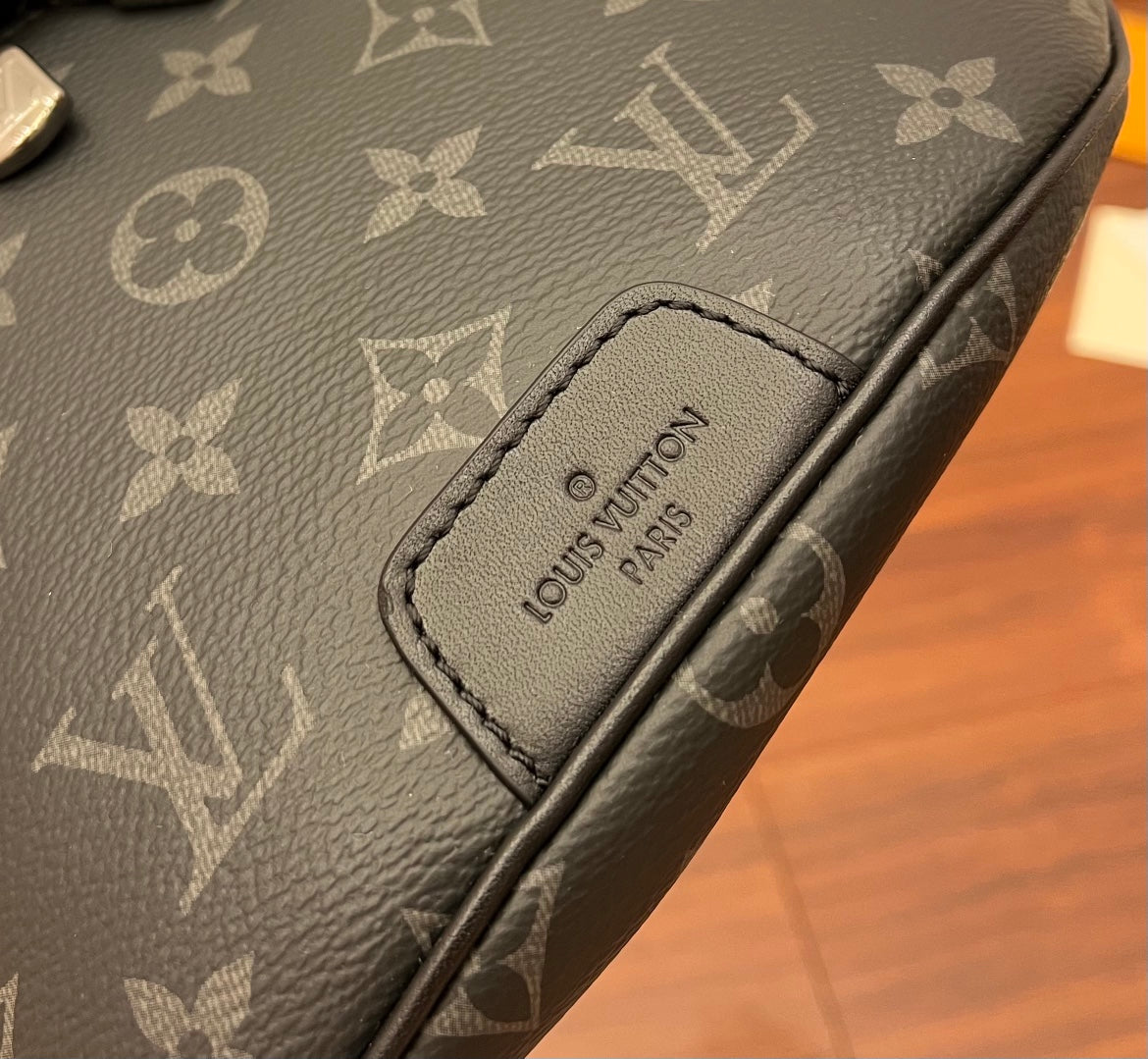 LV Discovery Bumbag PM M46035