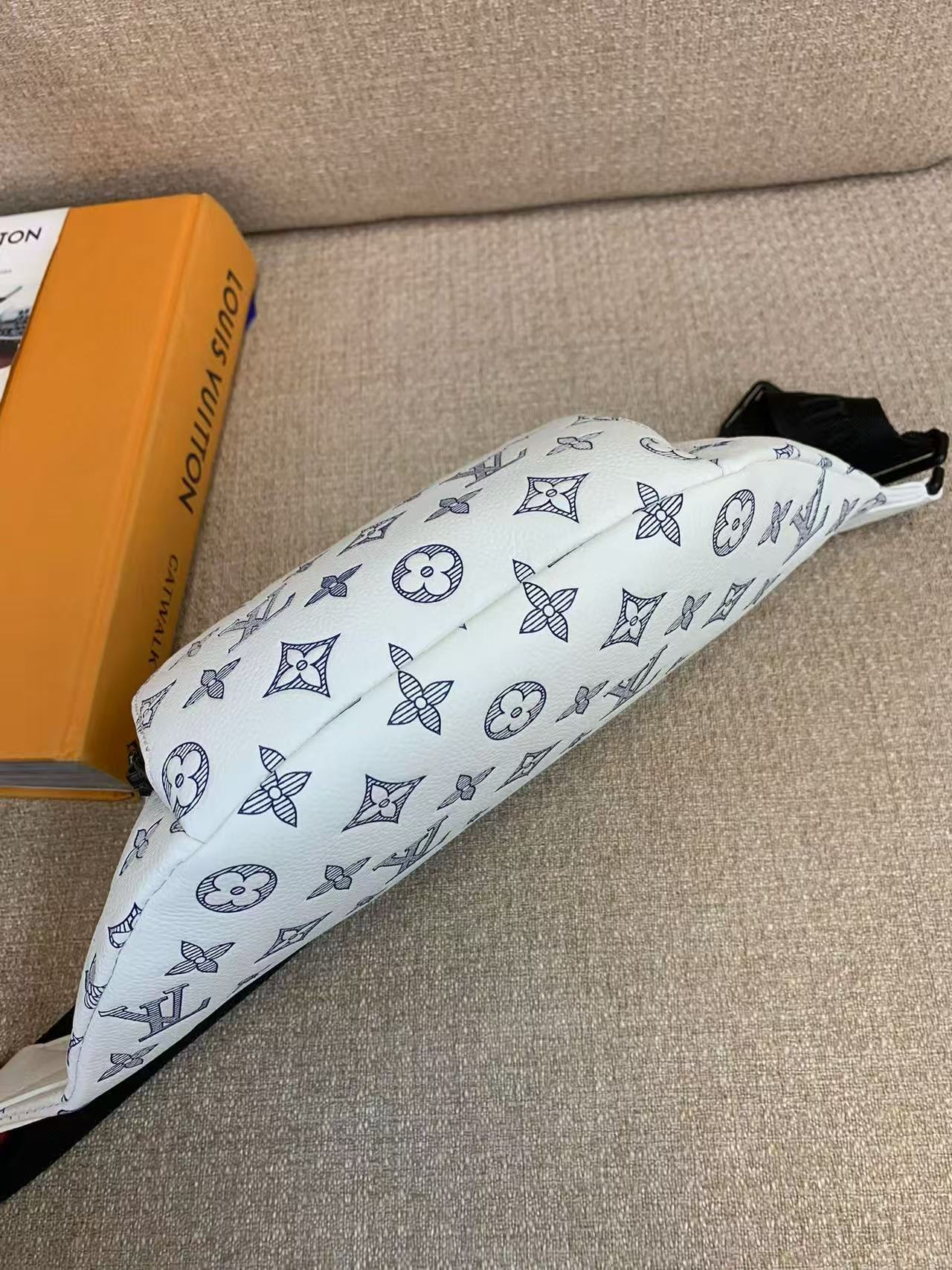 LV Rush Bumbag M25227