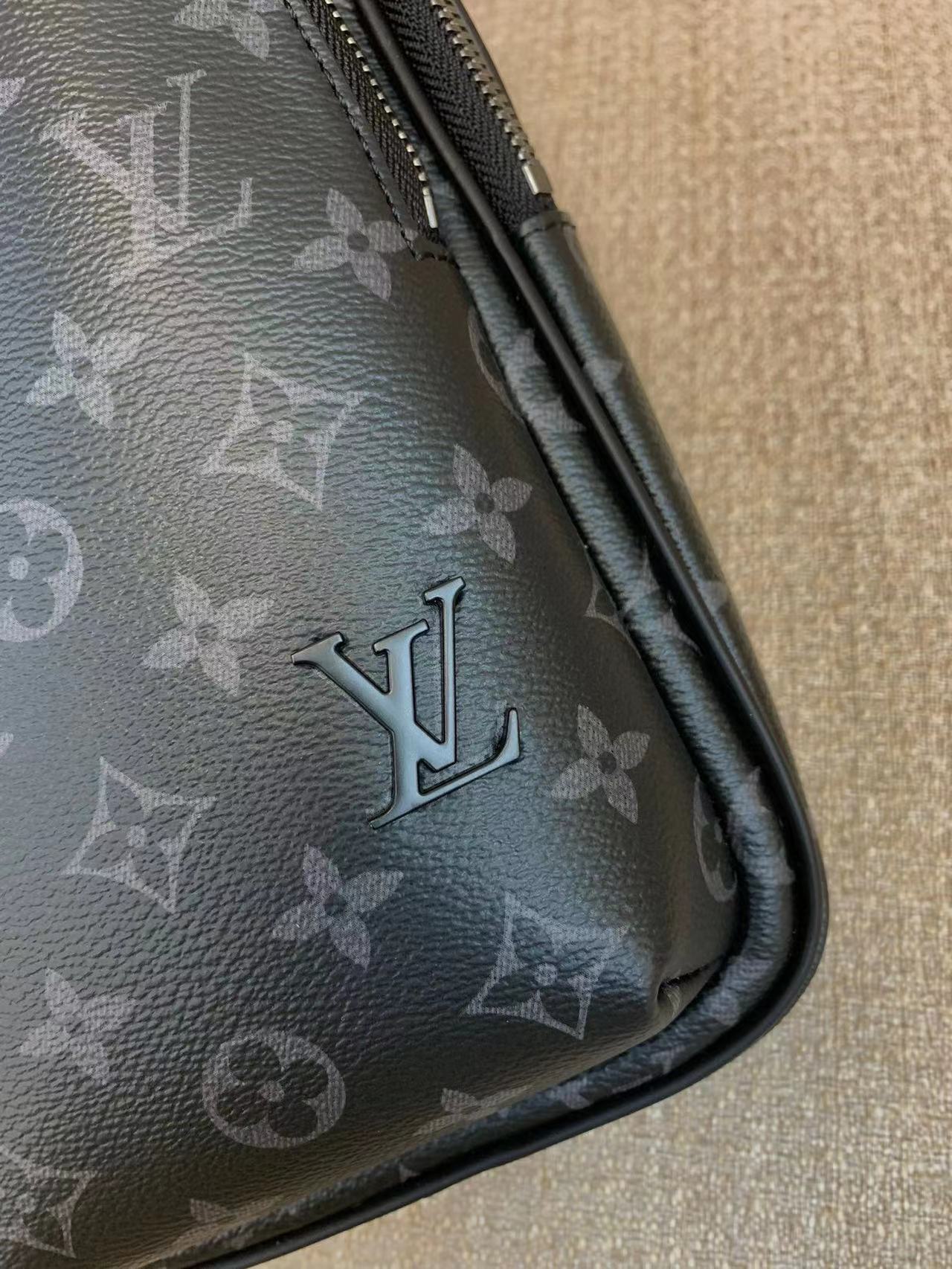 Louis Vuitton Avenue Slingbag PM M47137