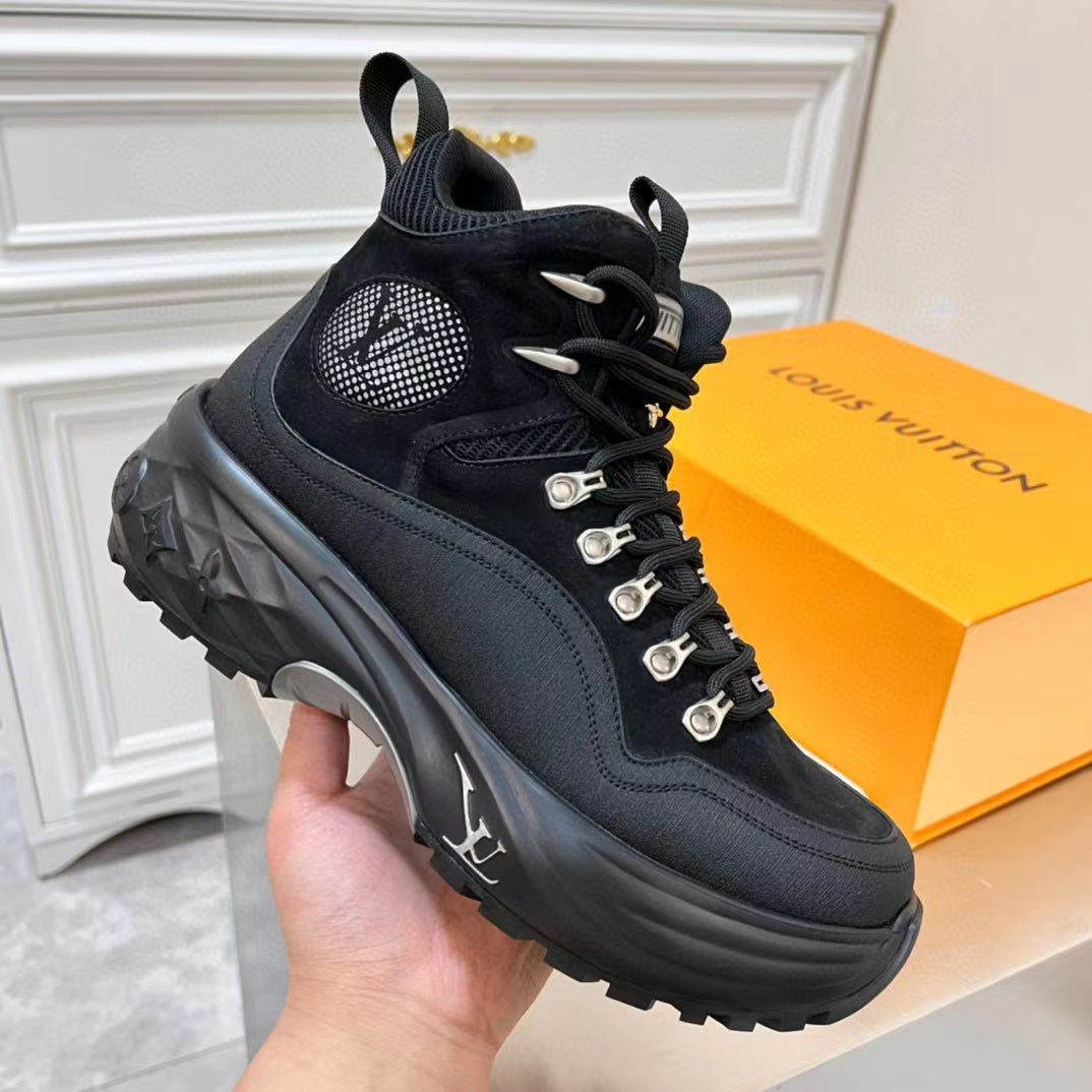 Louis Vuitton LV Discovery Ankle Boot 1ACFCH