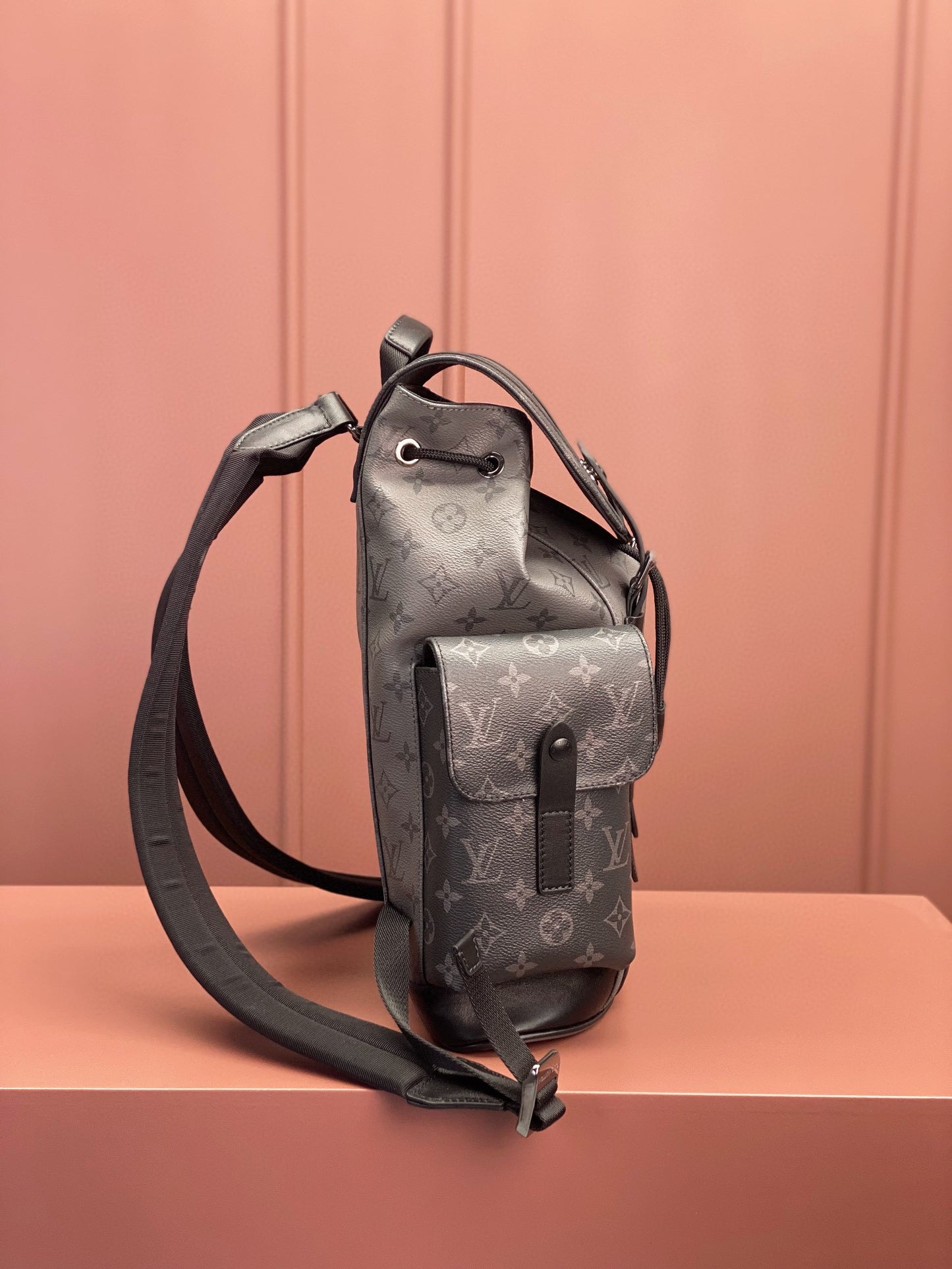 Louis Vuitton Christopher PM M46331