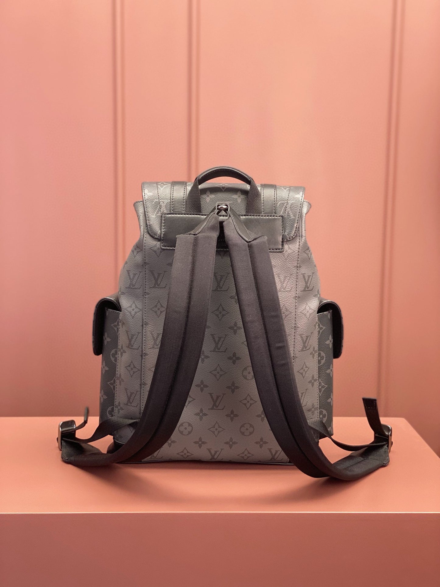 Louis Vuitton Christopher PM M46331