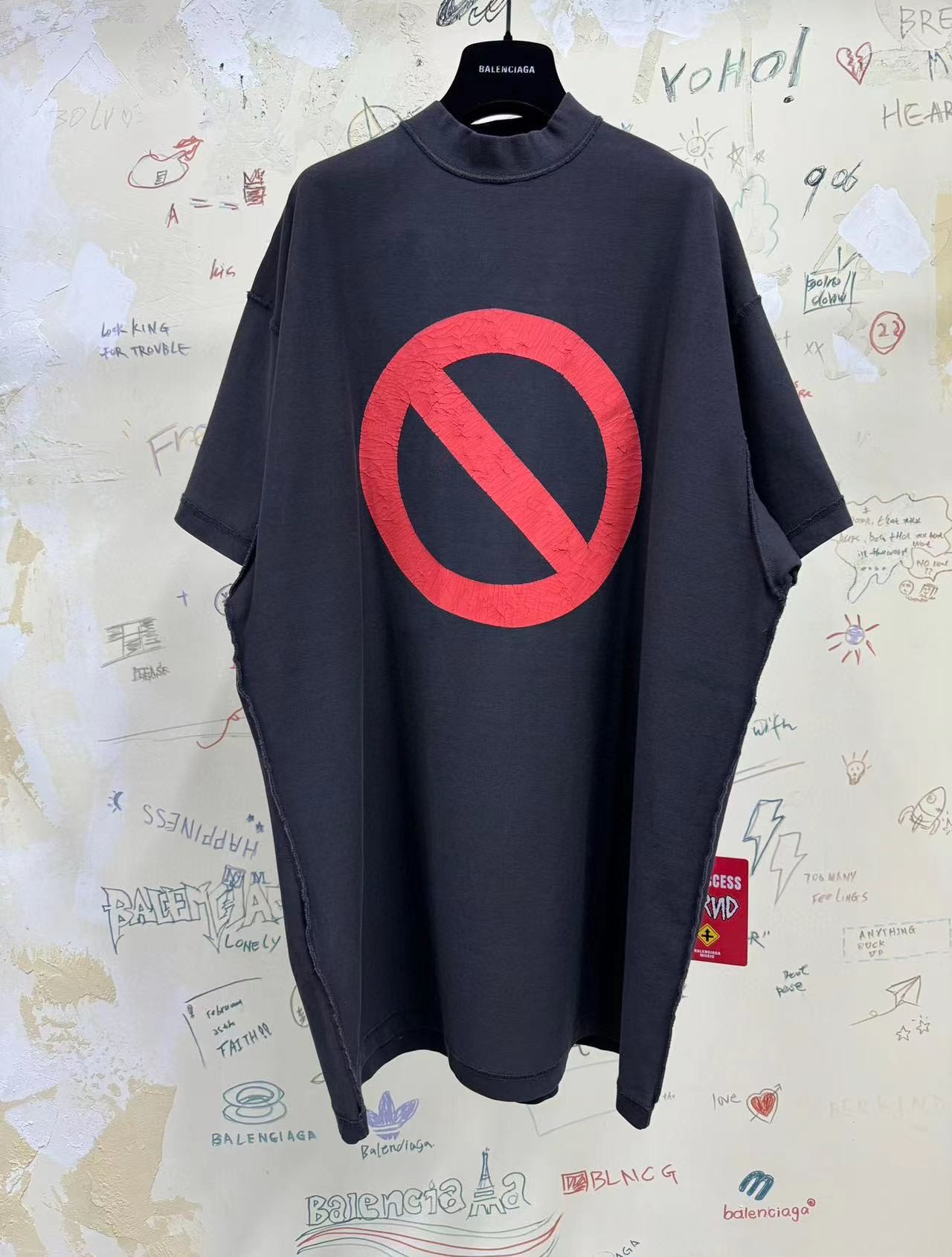 BALENCIAGA MUSIC | BFRND SERIES INSIDE-OUT T-SHIRT OVERSIZED IN BLACK FADED