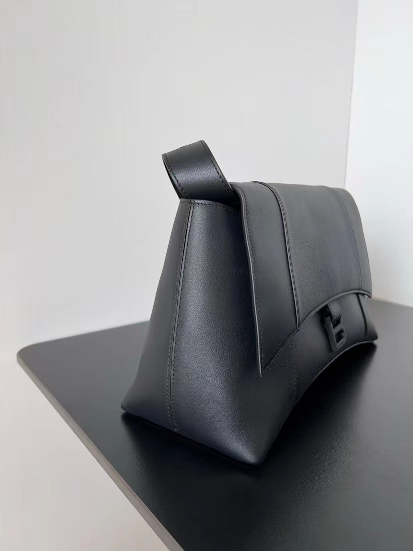 Balenciaga Soft Hourglass shoulder leather bag 32x20x15cm