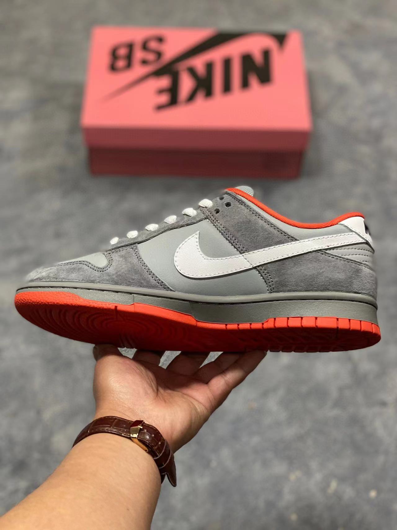 Jeff Staple x Dunk Low Pro SB 'Pigeon'