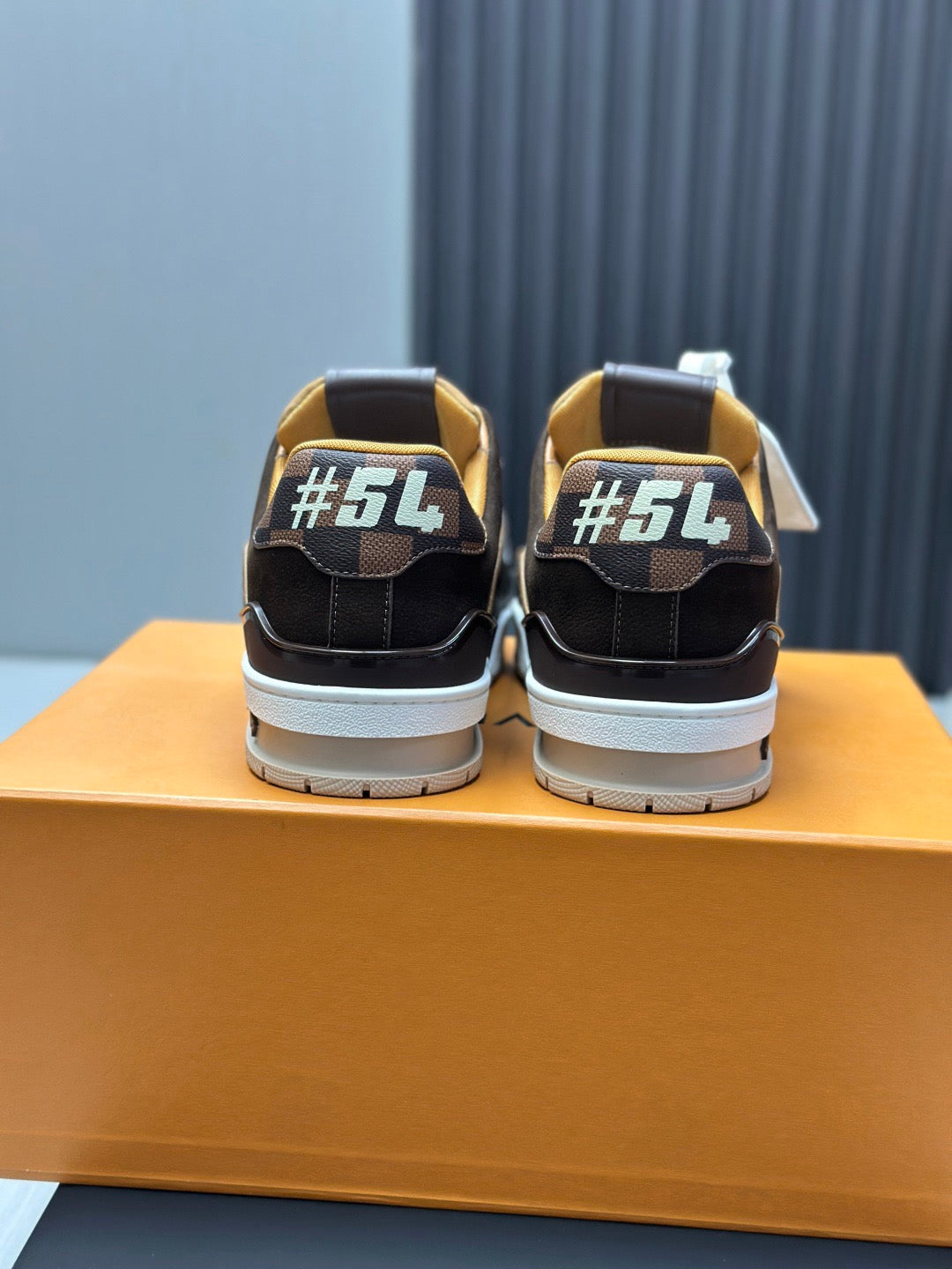 LV Trainer Sneaker 1AIN14