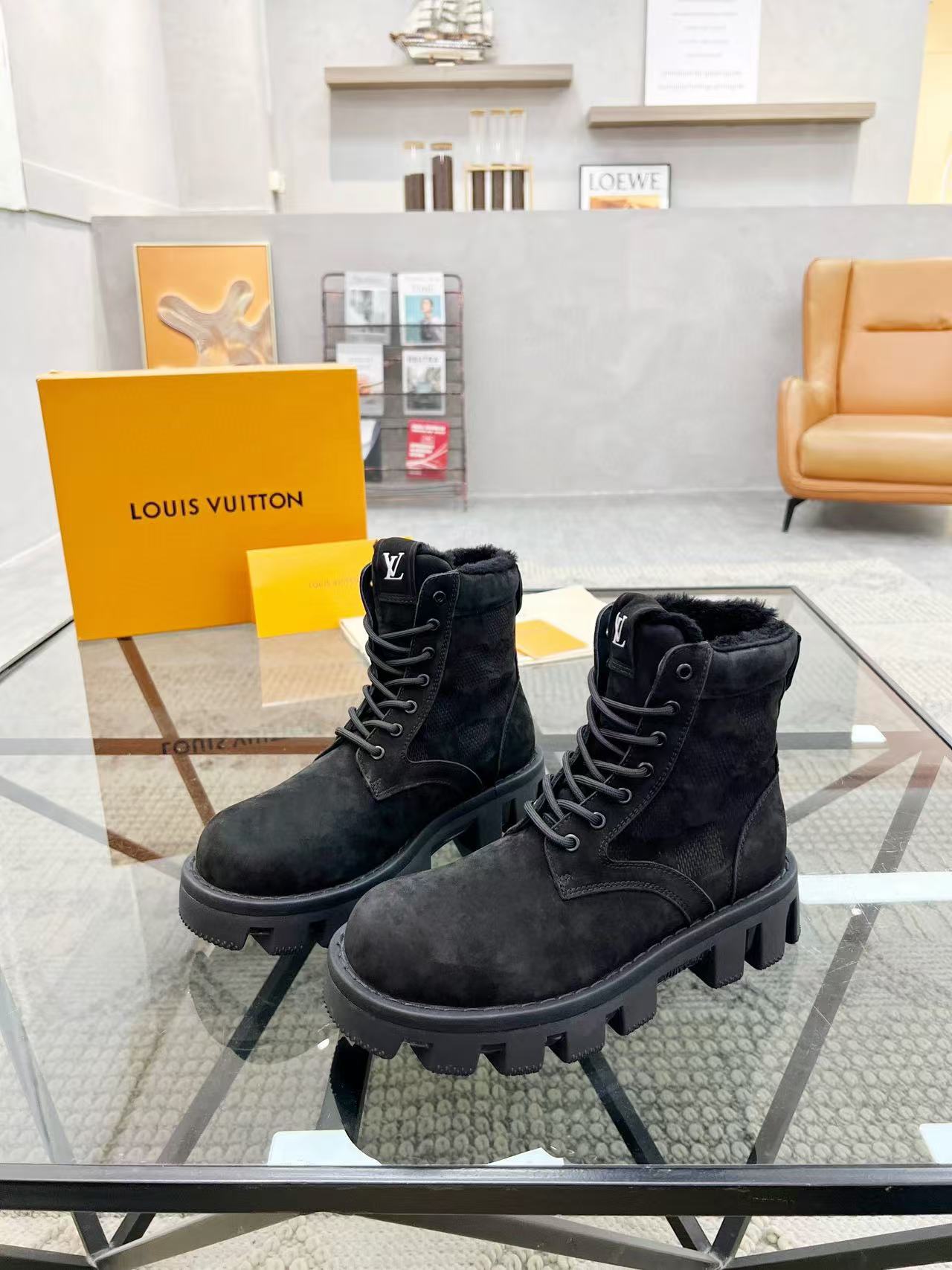 LV Checker Ranger Boot 1ADEY9
