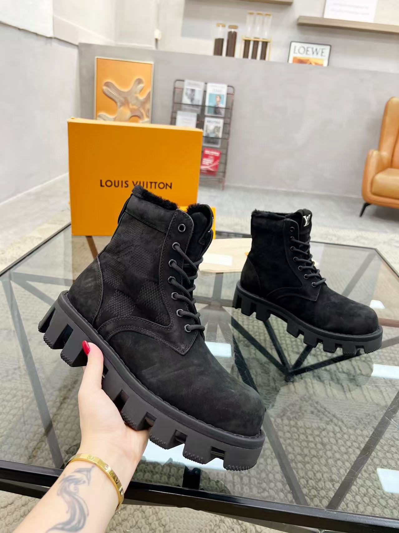 LV Checker Ranger Boot 1ADEY9