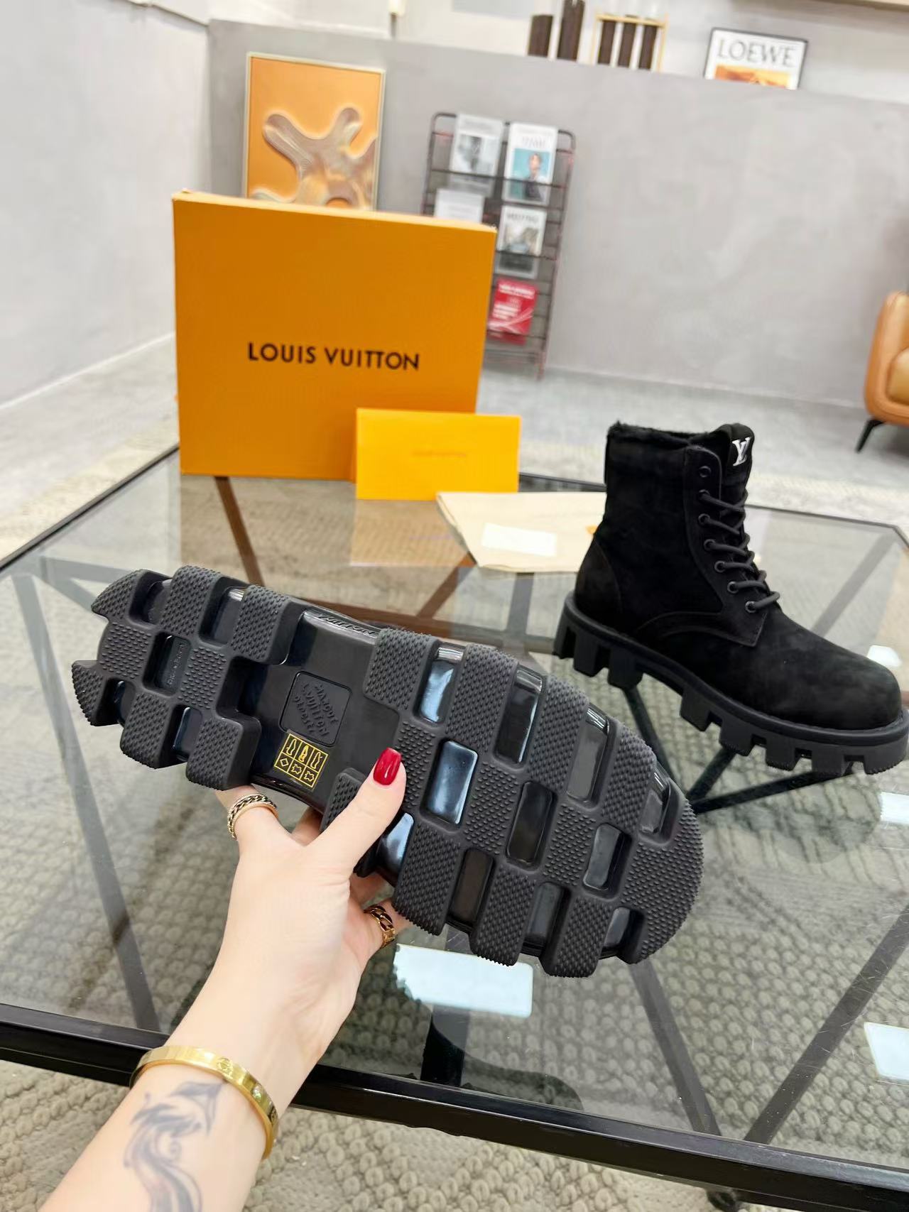 LV Checker Ranger Boot 1ADEY9