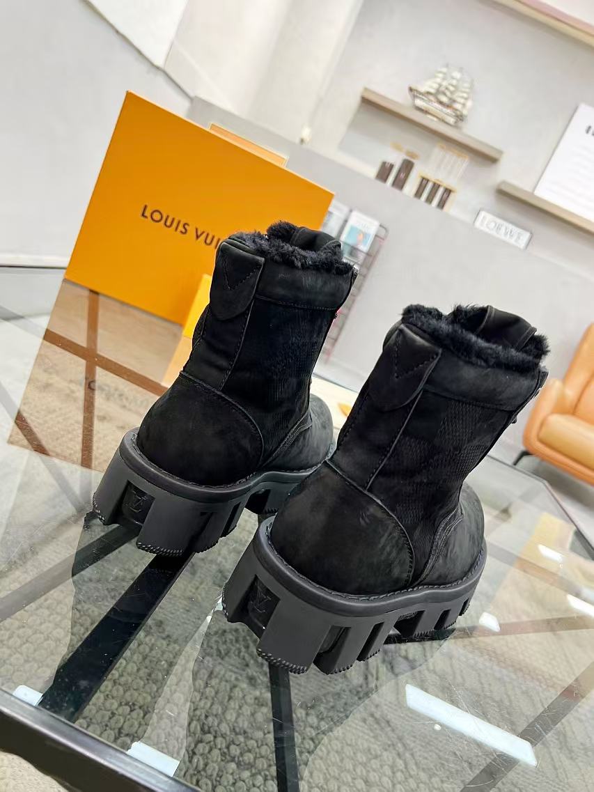 LV Checker Ranger Boot 1ADEY9