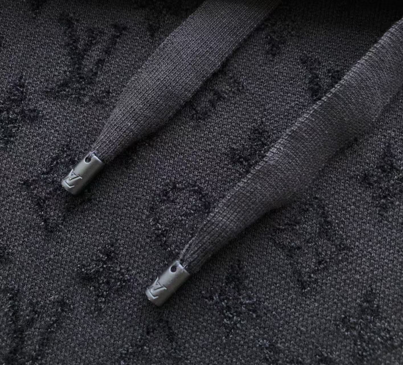 LV SS25 Graphic Jacquard Hoodie 1AHCMY