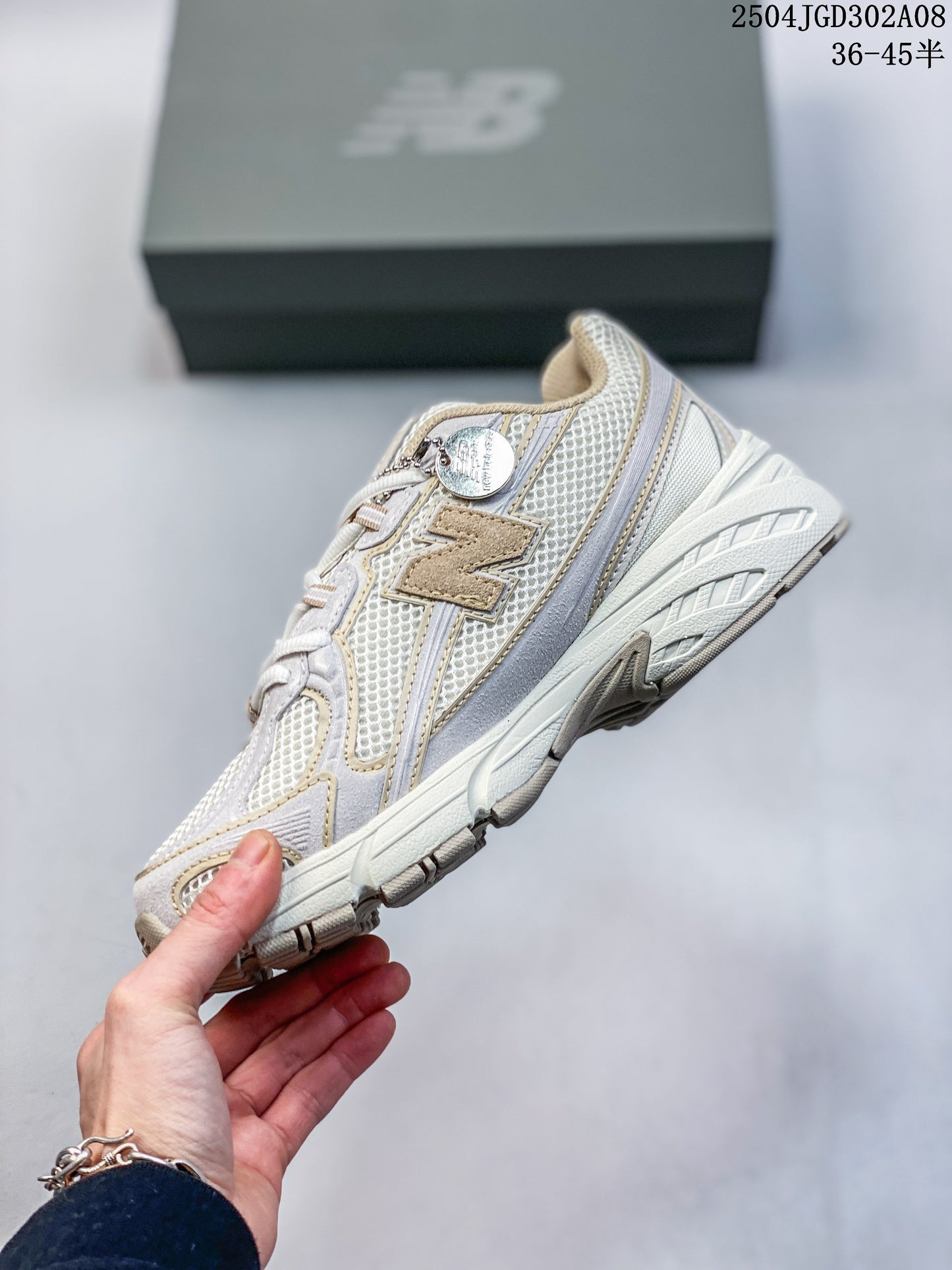 New Balance 740 Sneakers